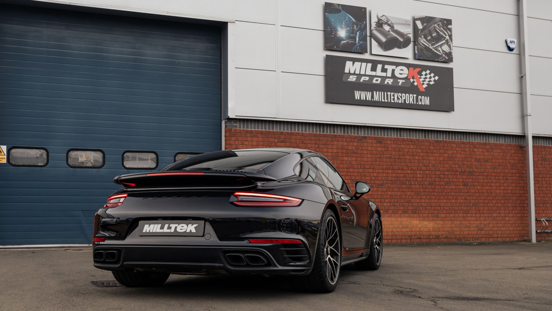 Non hai mai sentito una Porsche 911 Turbo “cantare” così Non hai mai sentito una Porsche 911 Turbo “cantare” così