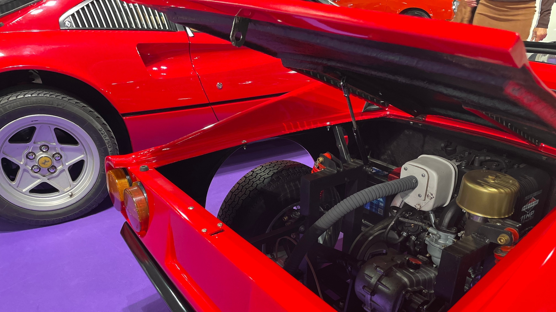 Mini-Ferrari-308-GTS-Giacomo-Agostini-4