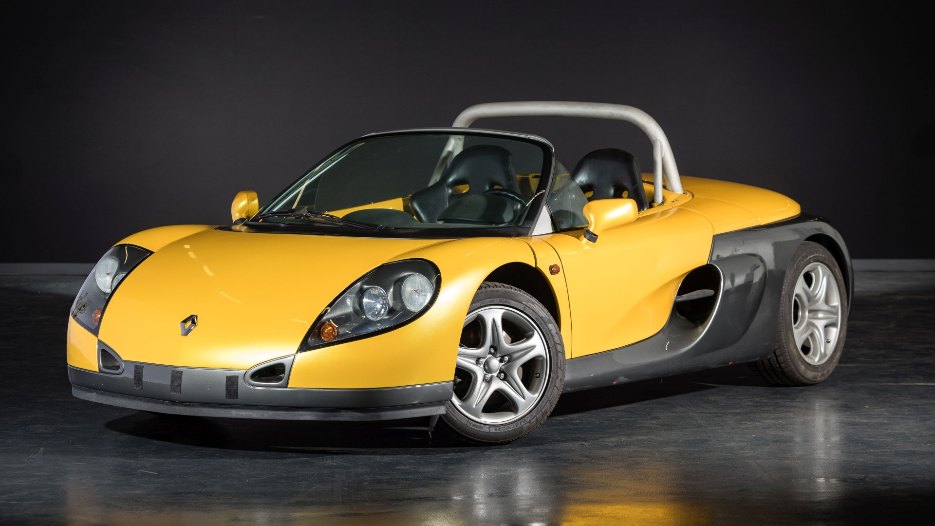 Renault-asta-2025-12 Renault-asta-2025-12