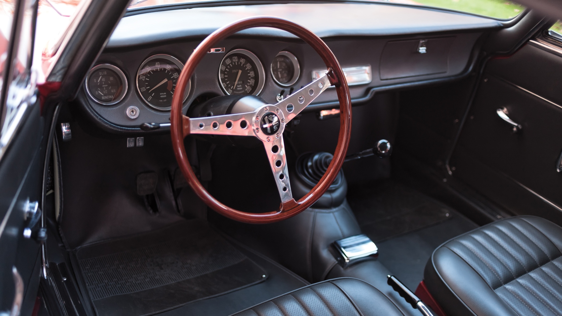 alfa-romeo-giulia-sprint-gta-1965-4