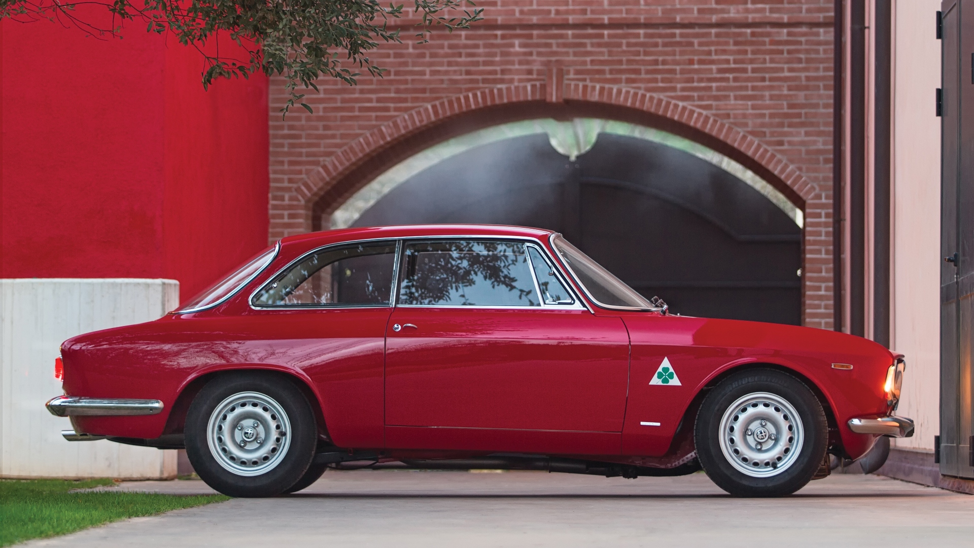 alfa-romeo-giulia-sprint-gta-1965-5