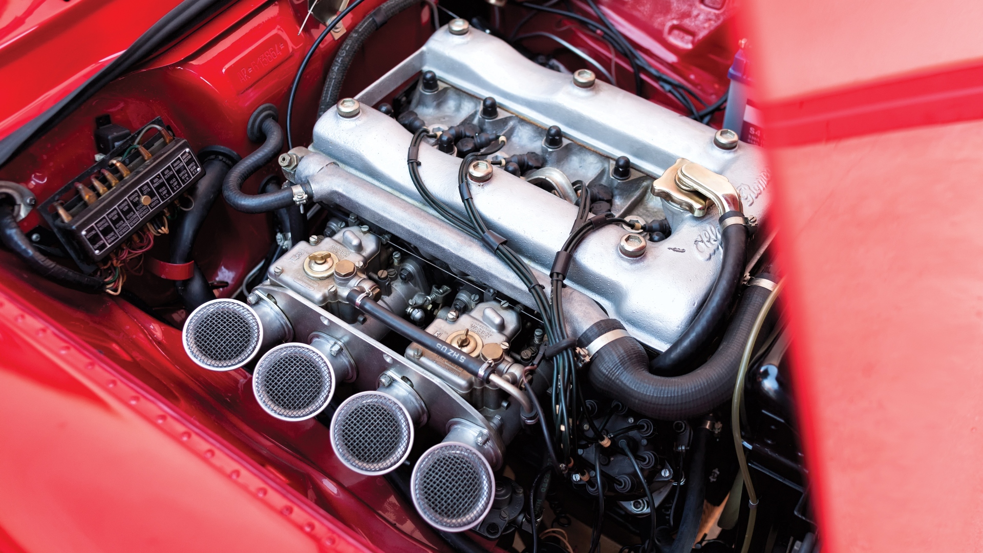 alfa-romeo-giulia-sprint-gta-1965-7