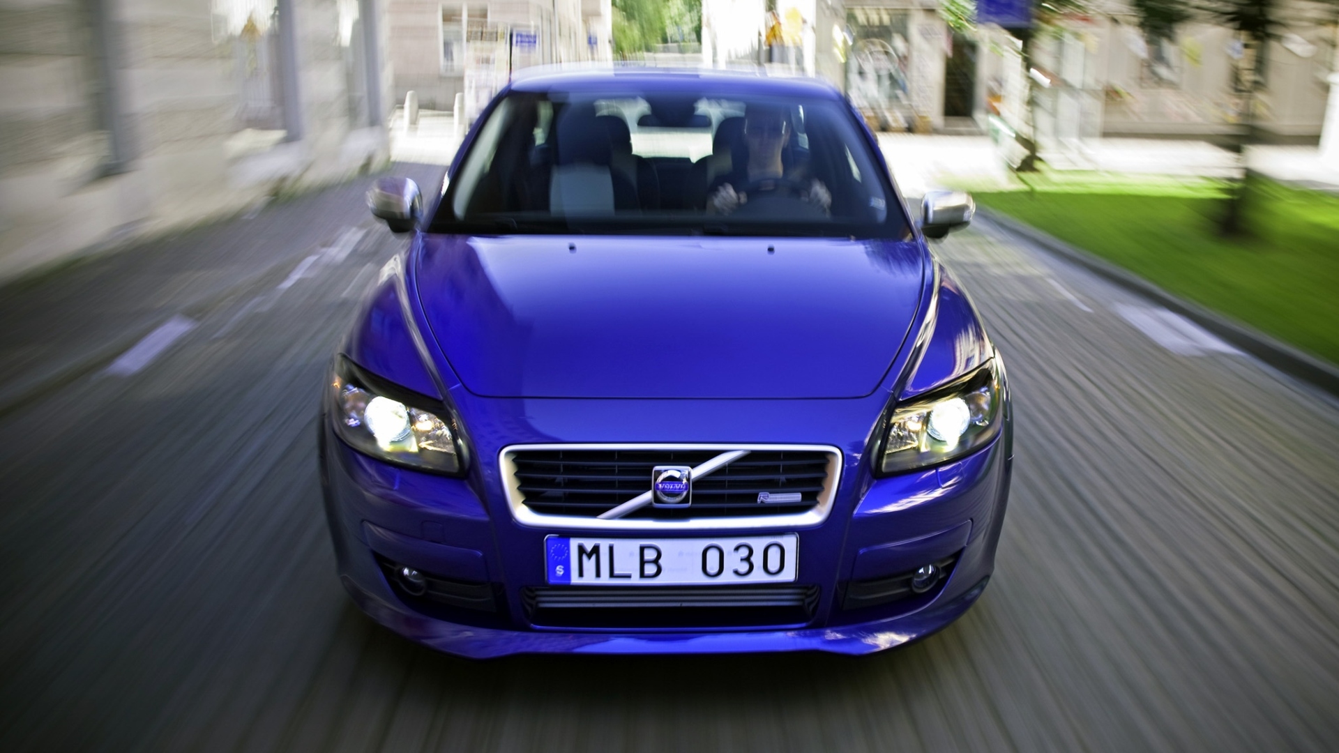 Volvo C30 T5, la cugina elegante della Focus RS