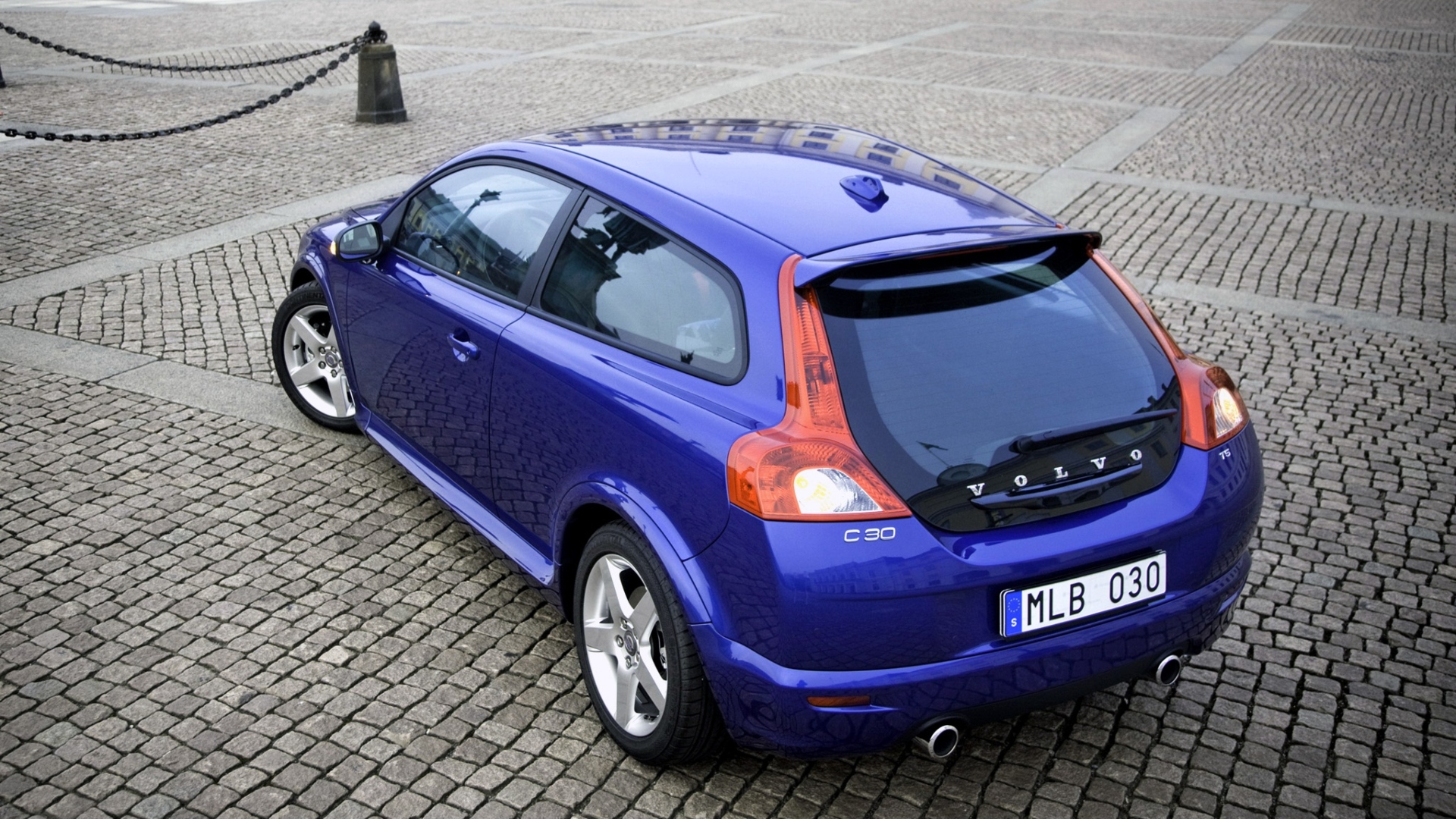 volvo_c30_r-design_6