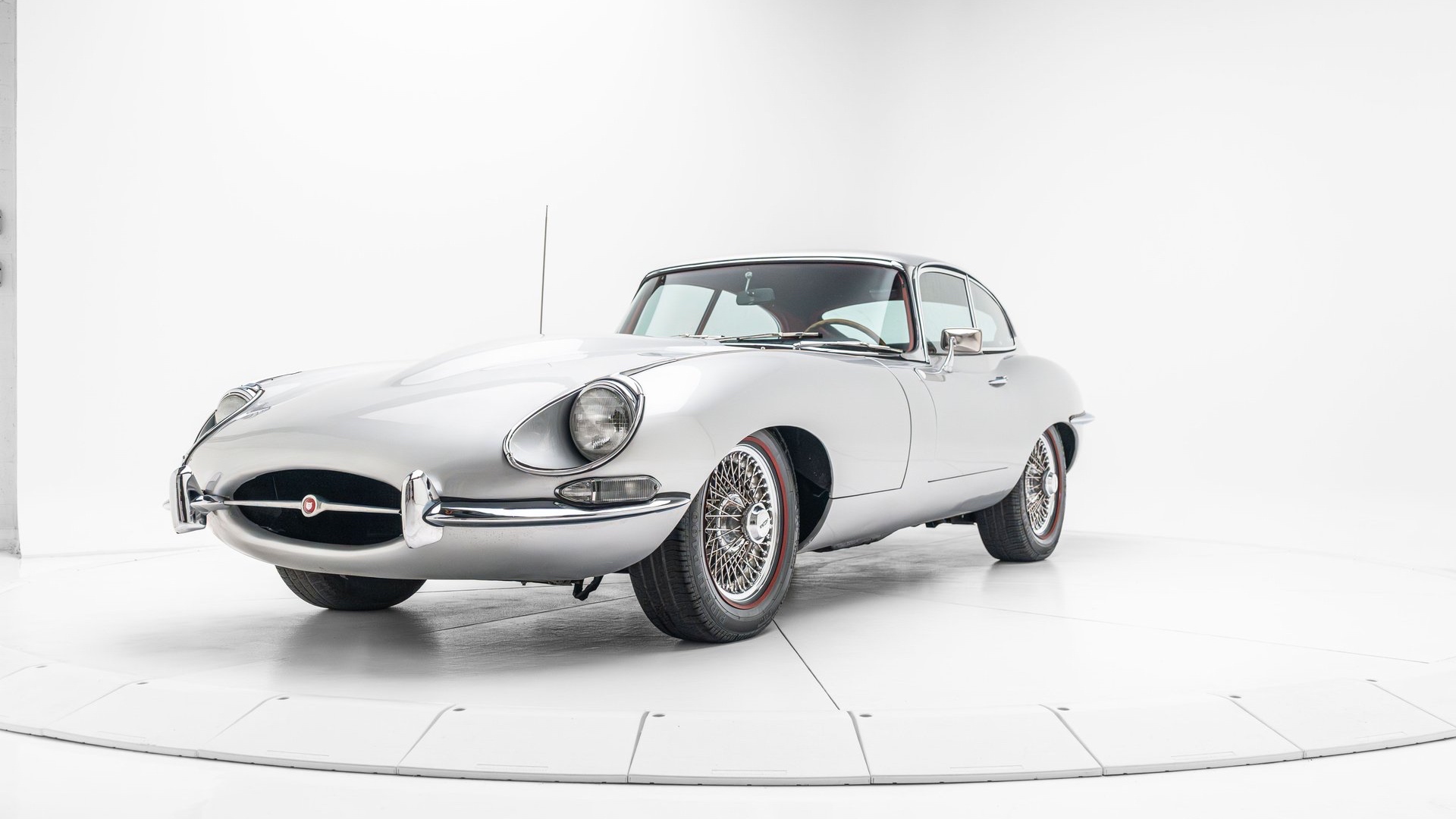1969-jaguar-e-type (6) 1969-jaguar-e-type (6)