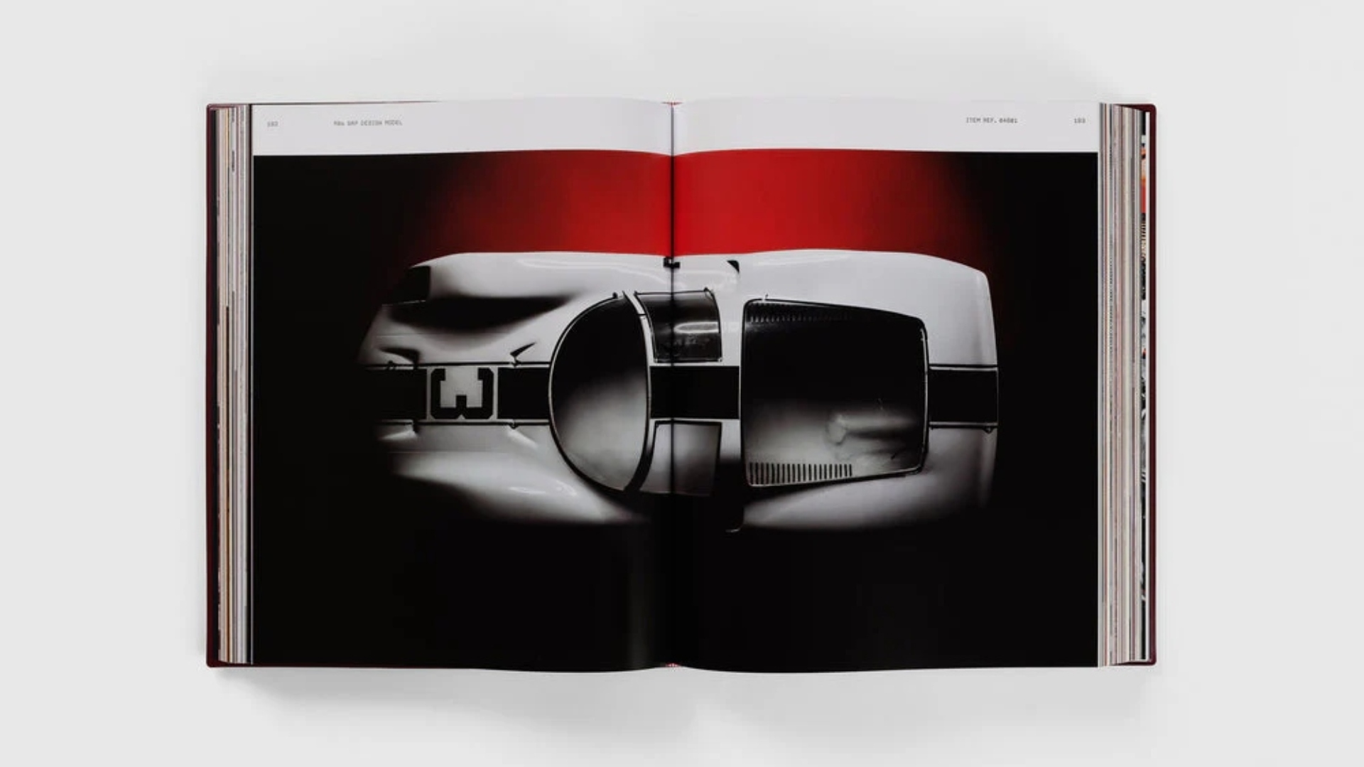 Artifacts-Porsche-Motorsport-libro-2025-5