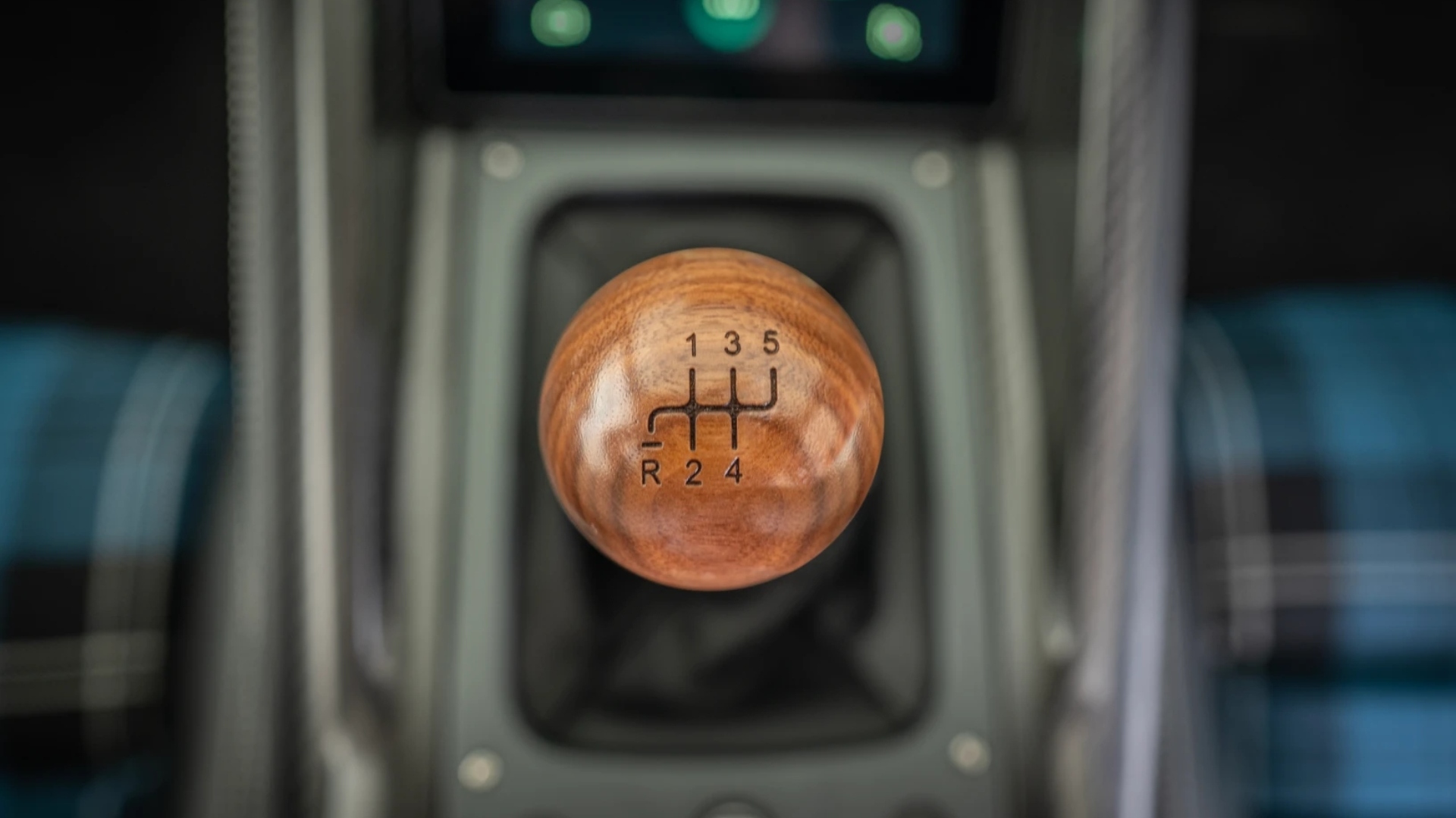 Encor-Design-Lotus-Esprit-2025-7 Encor-Design-Lotus-Esprit-2025-7