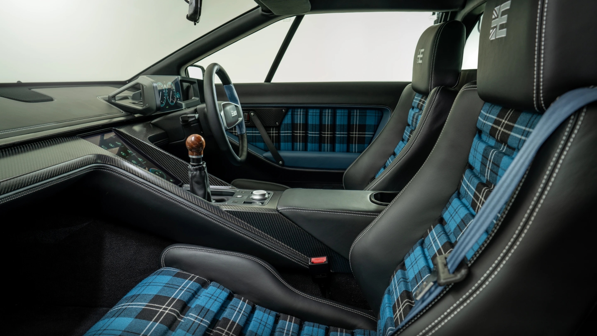 Encor-Design-Lotus-Esprit-2025-8 Encor-Design-Lotus-Esprit-2025-8