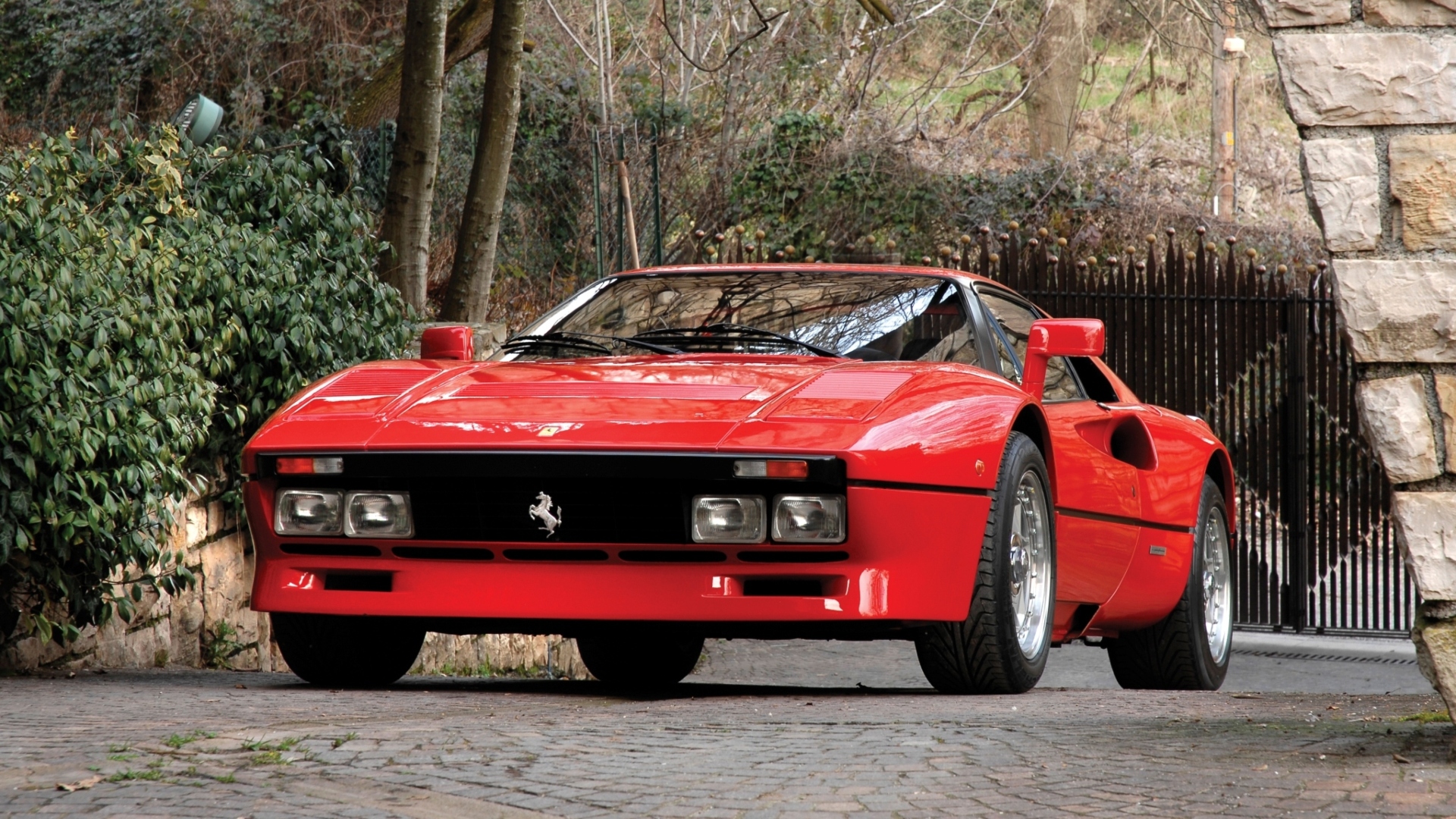 Ferrari-288-GTO-1984-4