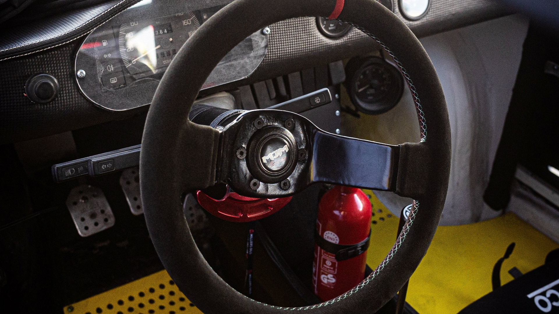 Fiat-126-Hot-Wheels-2025-8 Fiat-126-Hot-Wheels-2025-8