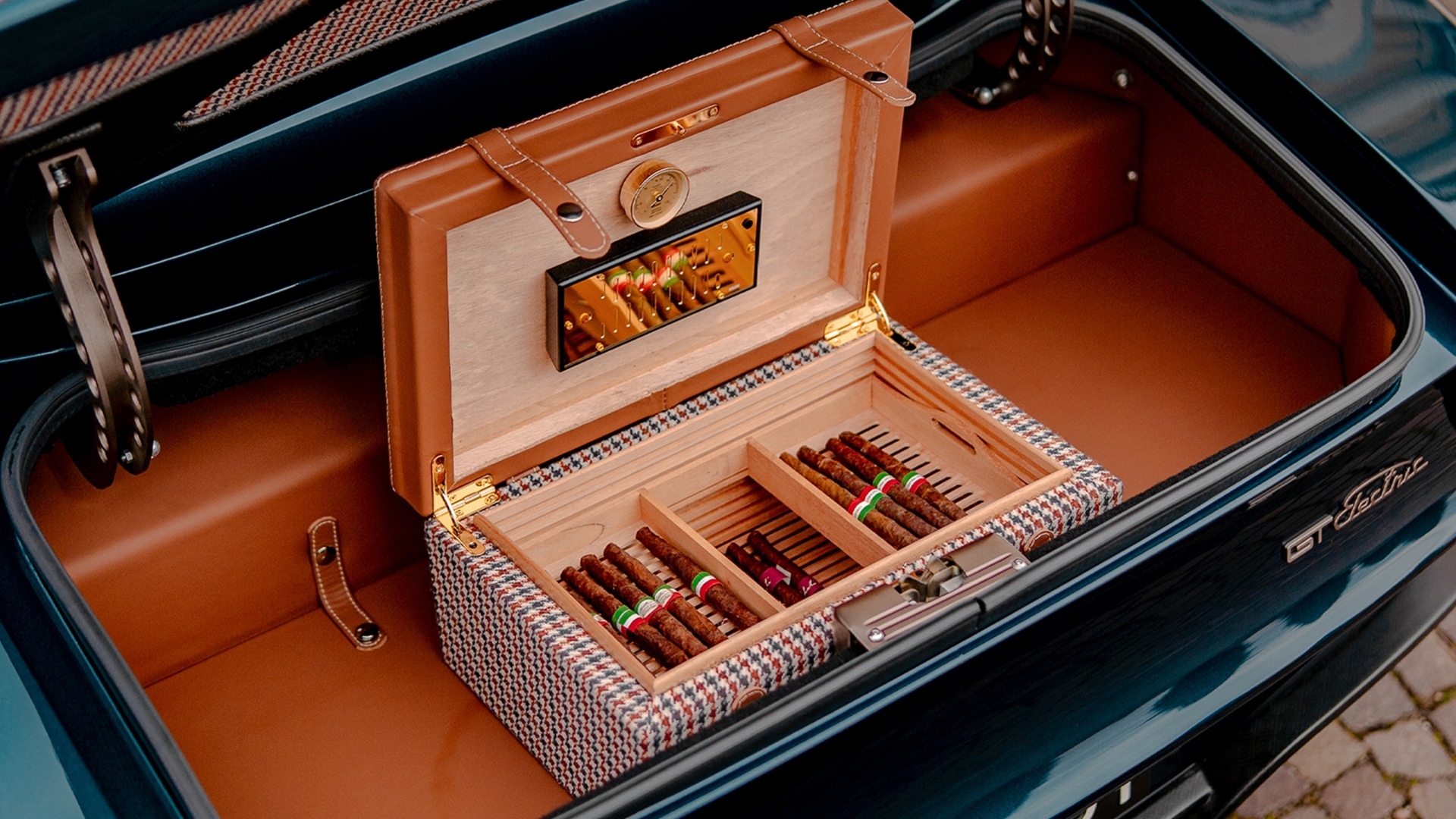 Totem-Automobili-GT-Electric-Amelie-2025-22