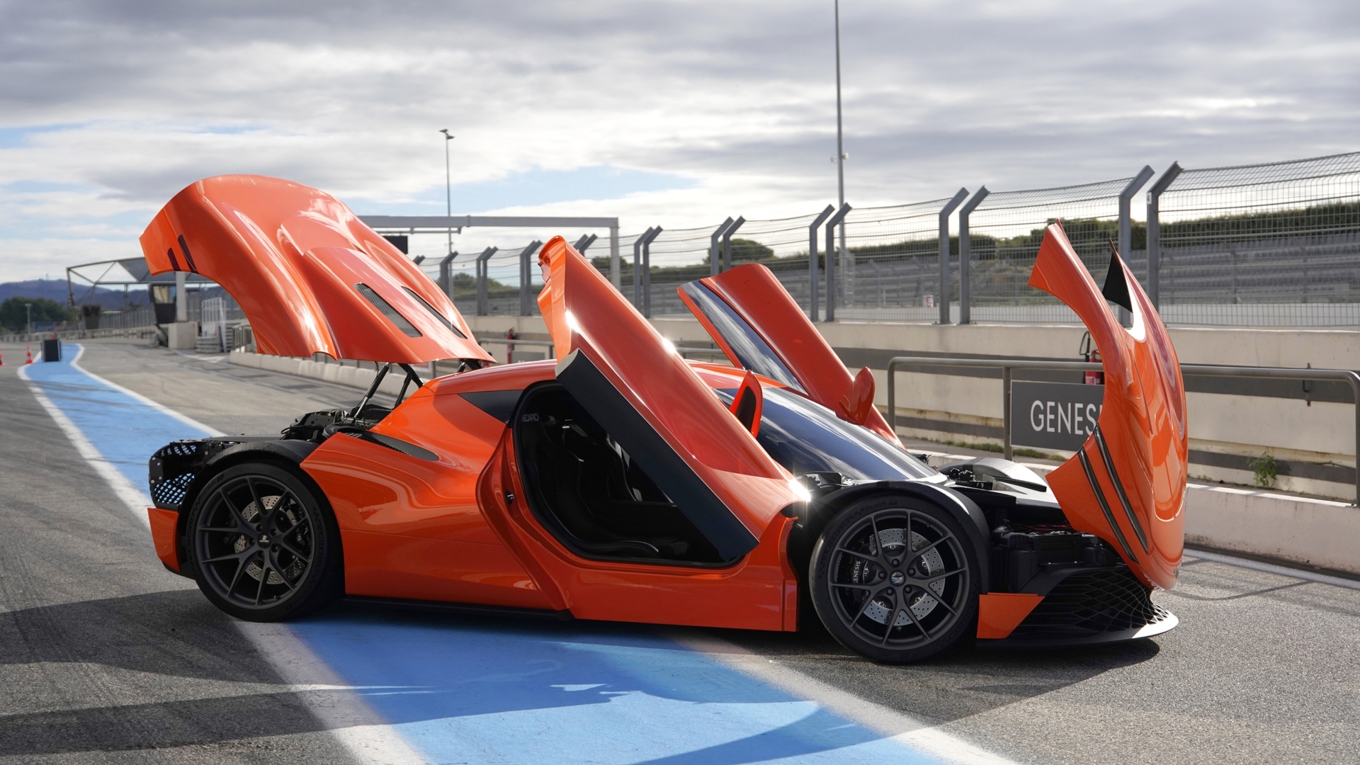 Anche la Genesis ha le sue supercar e fanno paura Anche la Genesis ha le sue supercar e fanno paura