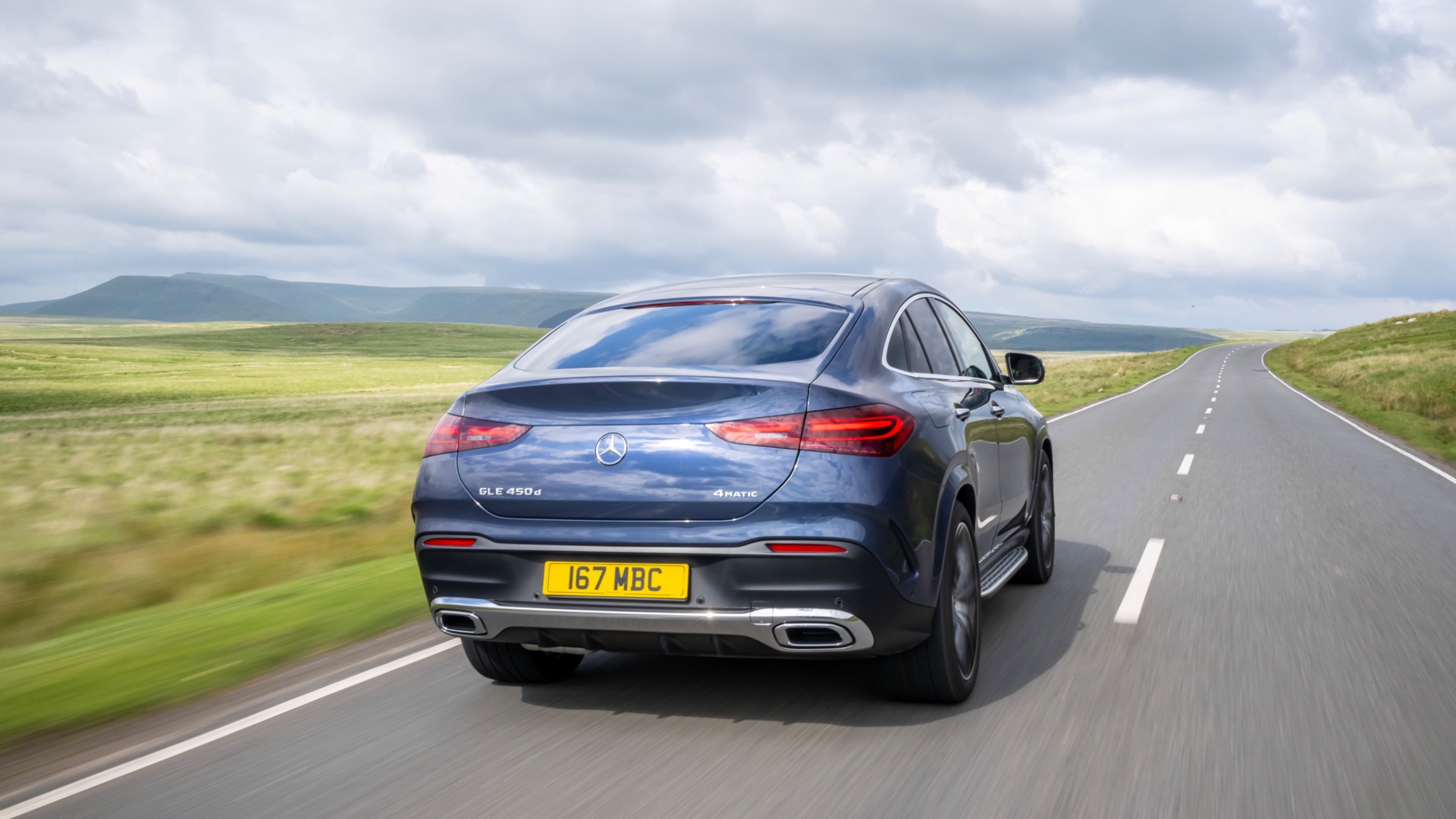 mercedes-benz_gle_450_d_coupe_amg_line_18