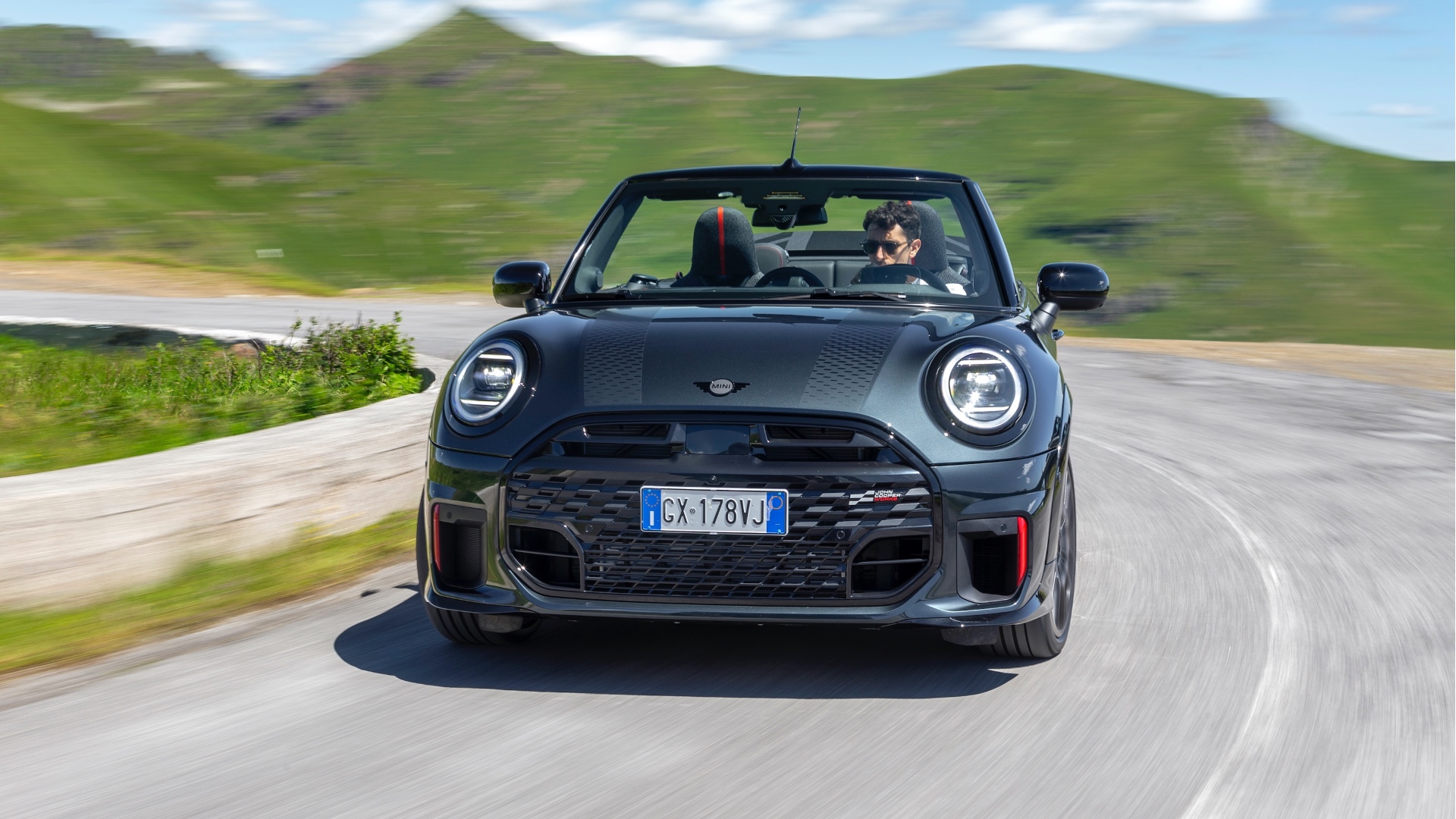 mini-jcw-cabrio-2026-prova-14