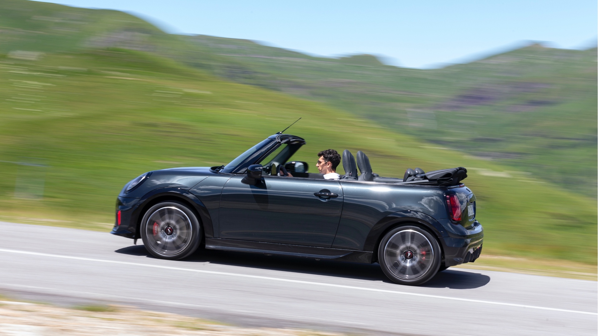 mini-jcw-cabrio-2026-prova-19