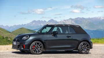 mini-jcw-cabrio-2026-prova-2