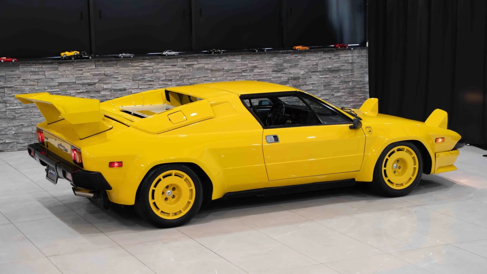1988_lamborghini_jalpa_88-Jalpa-130-99726-scaled 1988_lamborghini_jalpa_88-Jalpa-130-99726-scaled