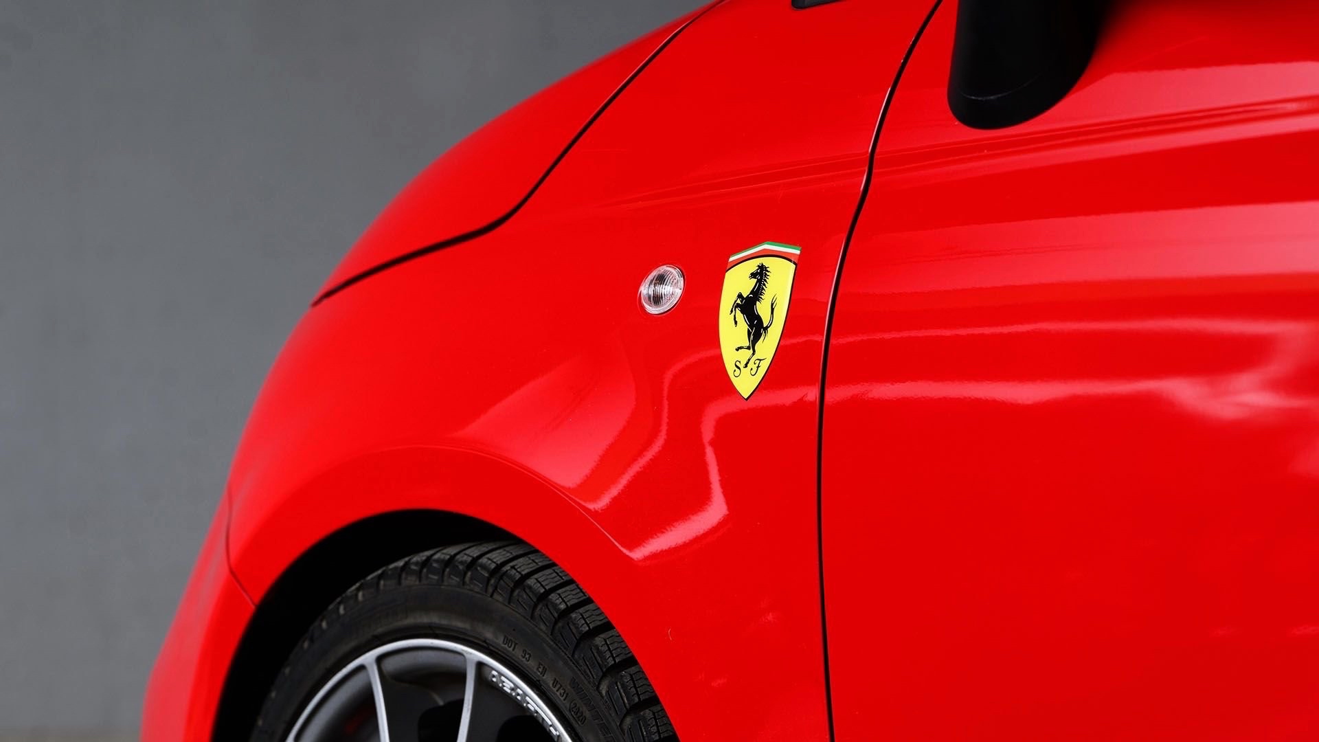 Altro che Tributo Ferrari! Lei è LA 500 Abarth da collezione