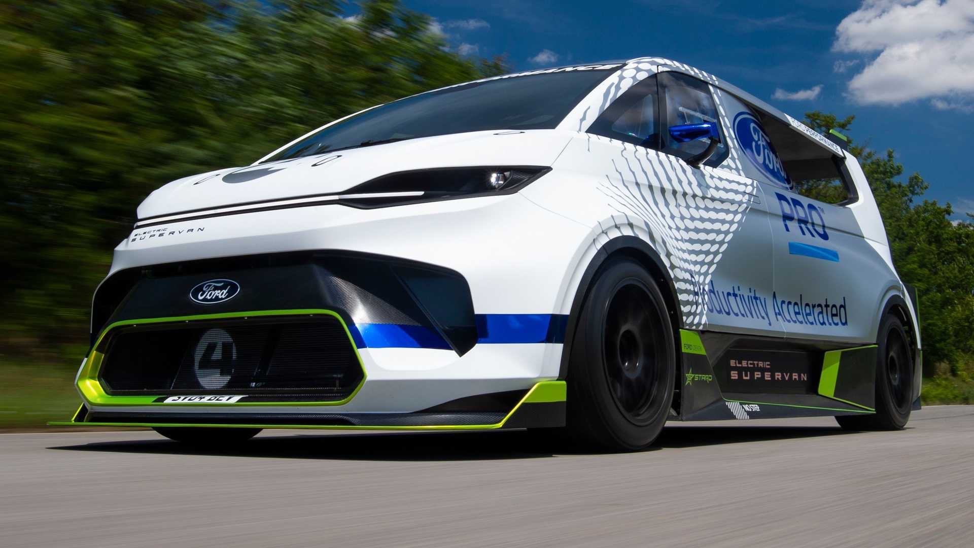 2022-ford-electric-supervan