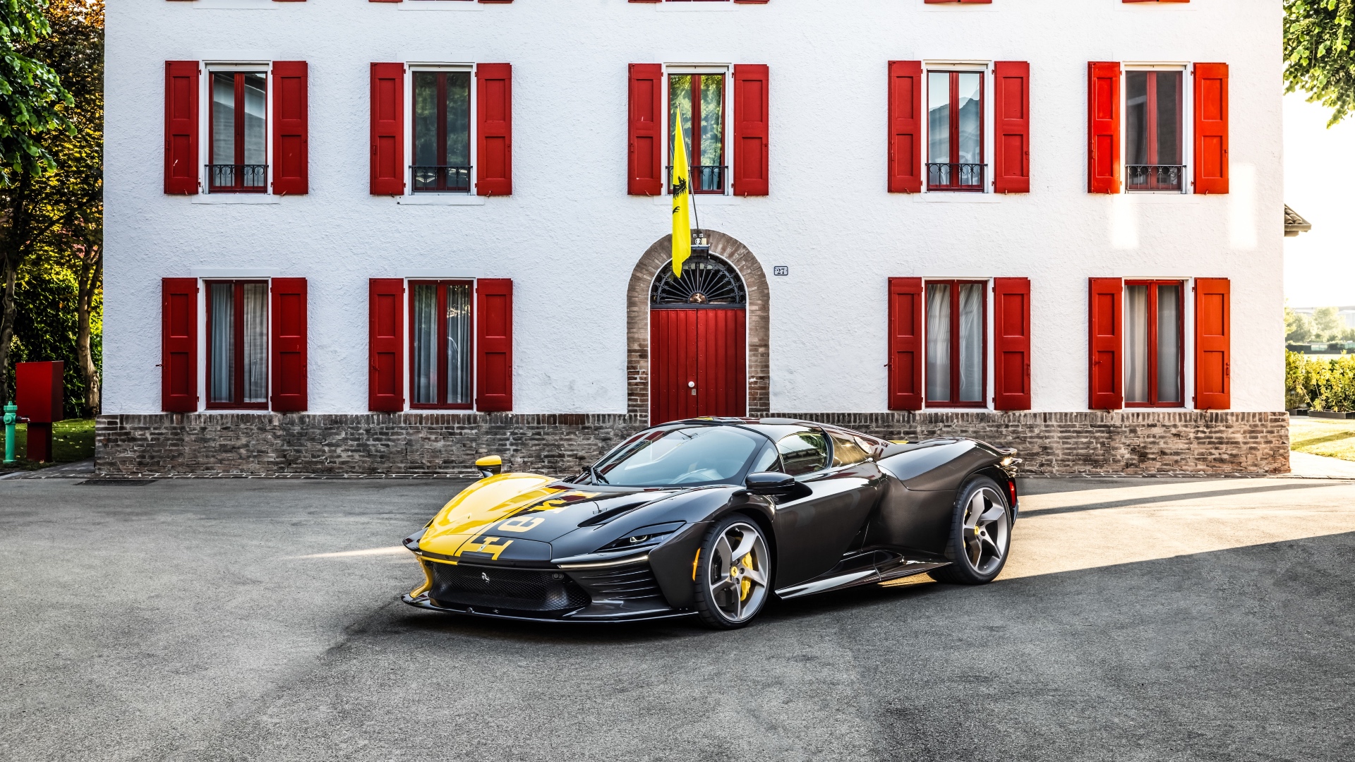 2025-Ferrari-Daytona-SP3--Tailor-Made-_1359001