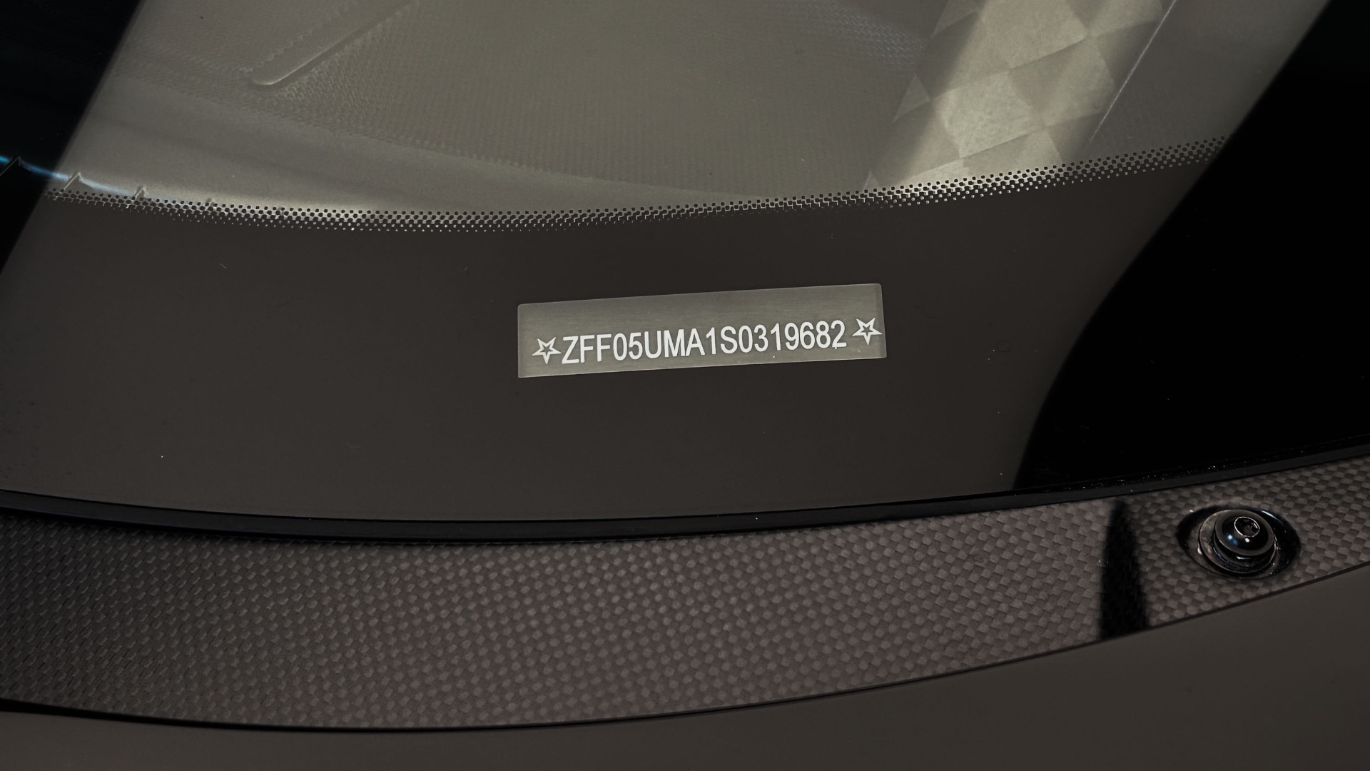 2025-Ferrari-Daytona-SP3--Tailor-Made-_1367417