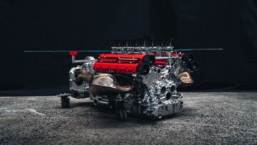 E in salotto ci metto un bel V8 Ferrari…