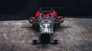 Ferrari-F355-Engine-Coffee-Table_1404967