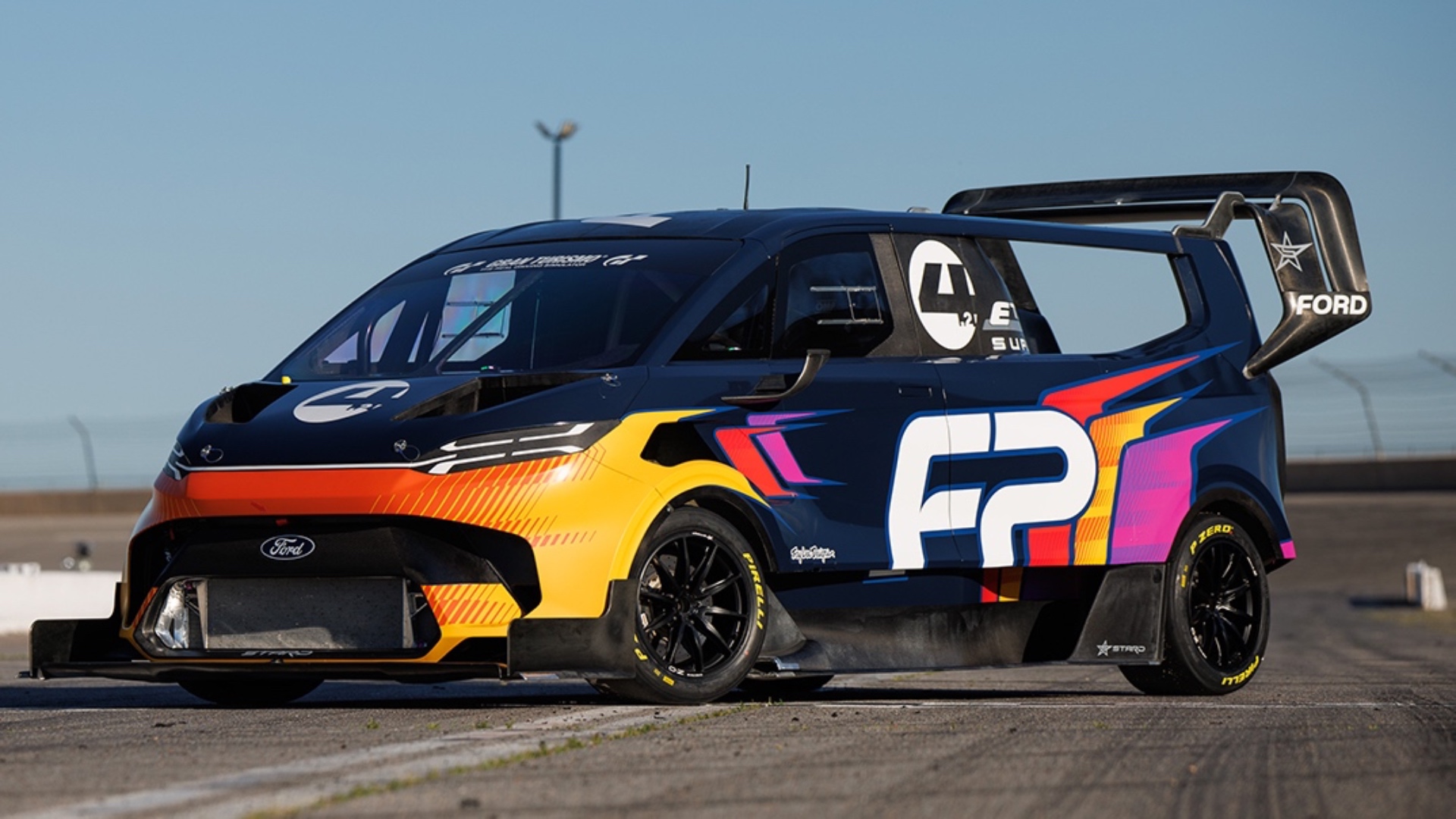 Ford-SuperVan-4-2-Pikes-Peak-Racer-0-Hero