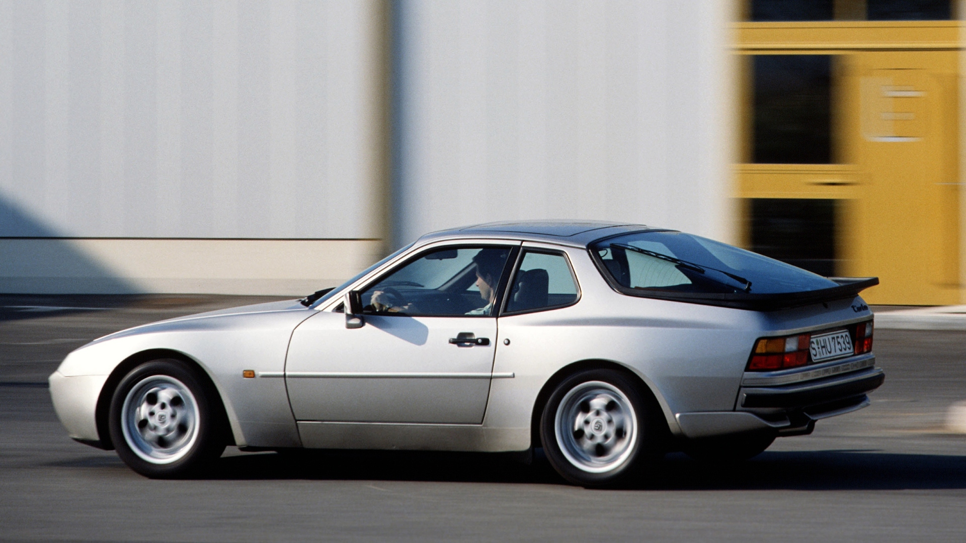 Porsche-944-1982-coupe-cabriolet-s-turbo-11