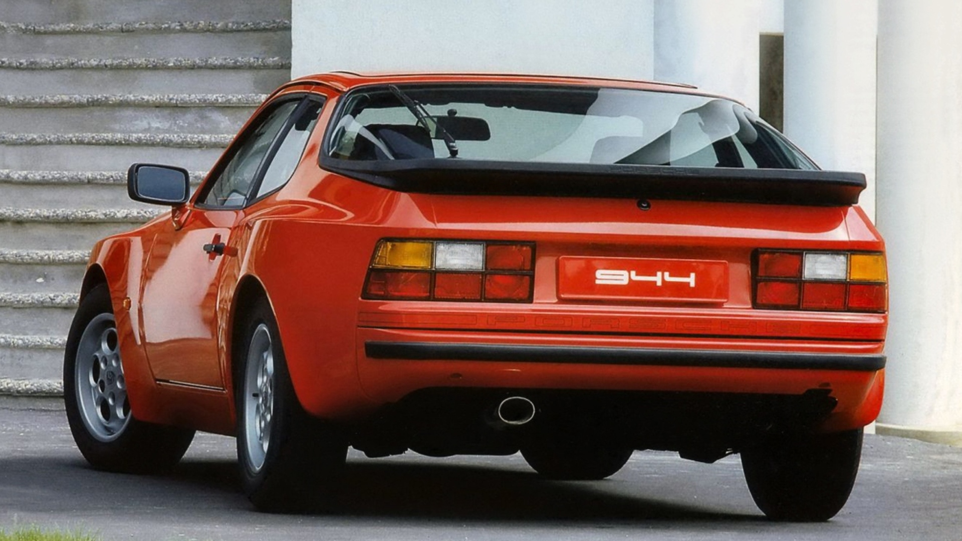 Porsche-944-1982-coupe-cabriolet-s-turbo-16