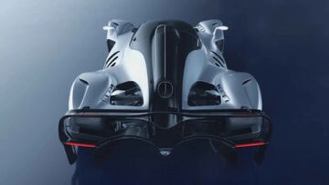 Red Bull RB17, l’hypercar di Adrian Newey scalda il V10