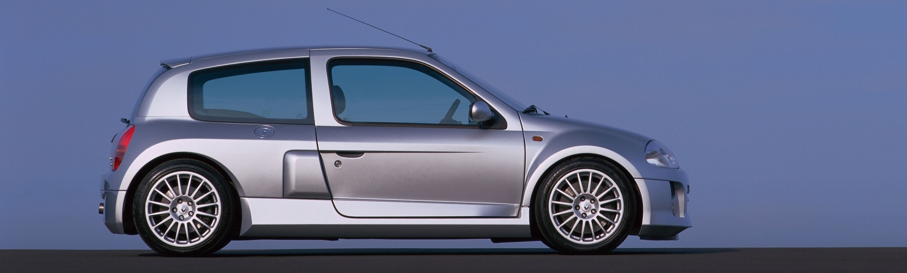 Renault Clio V6