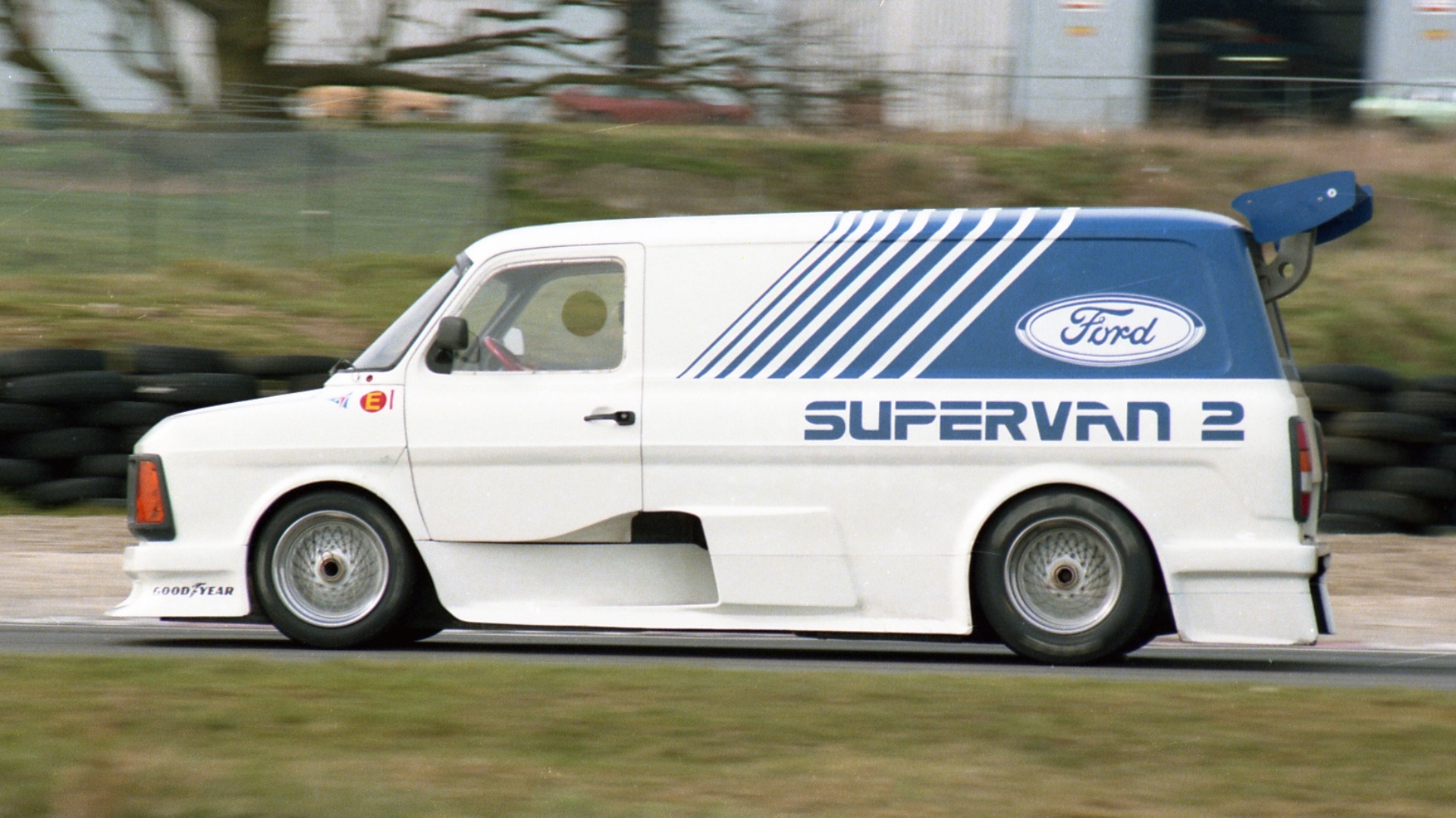 SuperVan_original-cn_uk_1985_309_0007