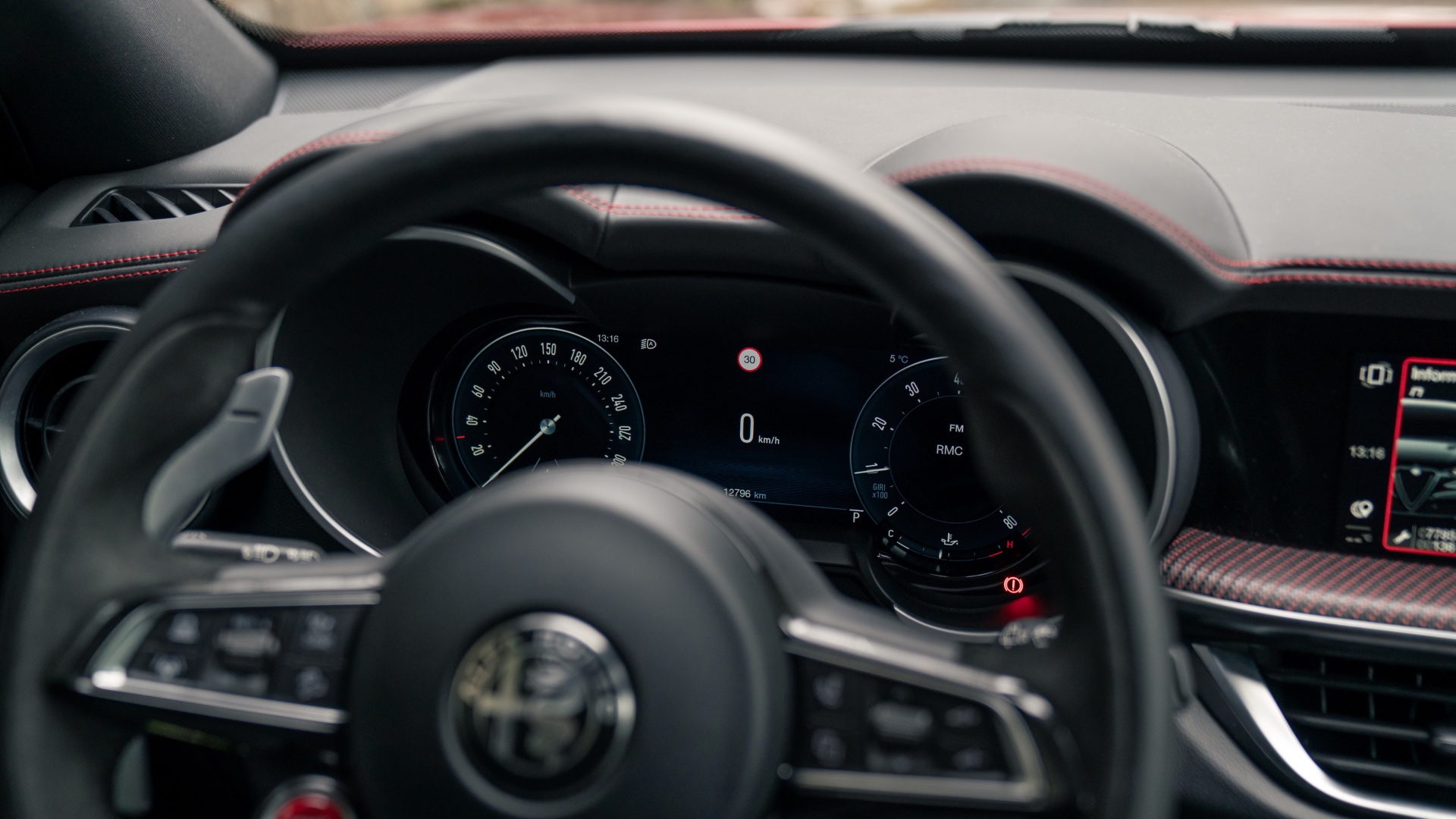 alfa-romeo-stelvio-quadrifoglio-2026-test-drive-prova-14