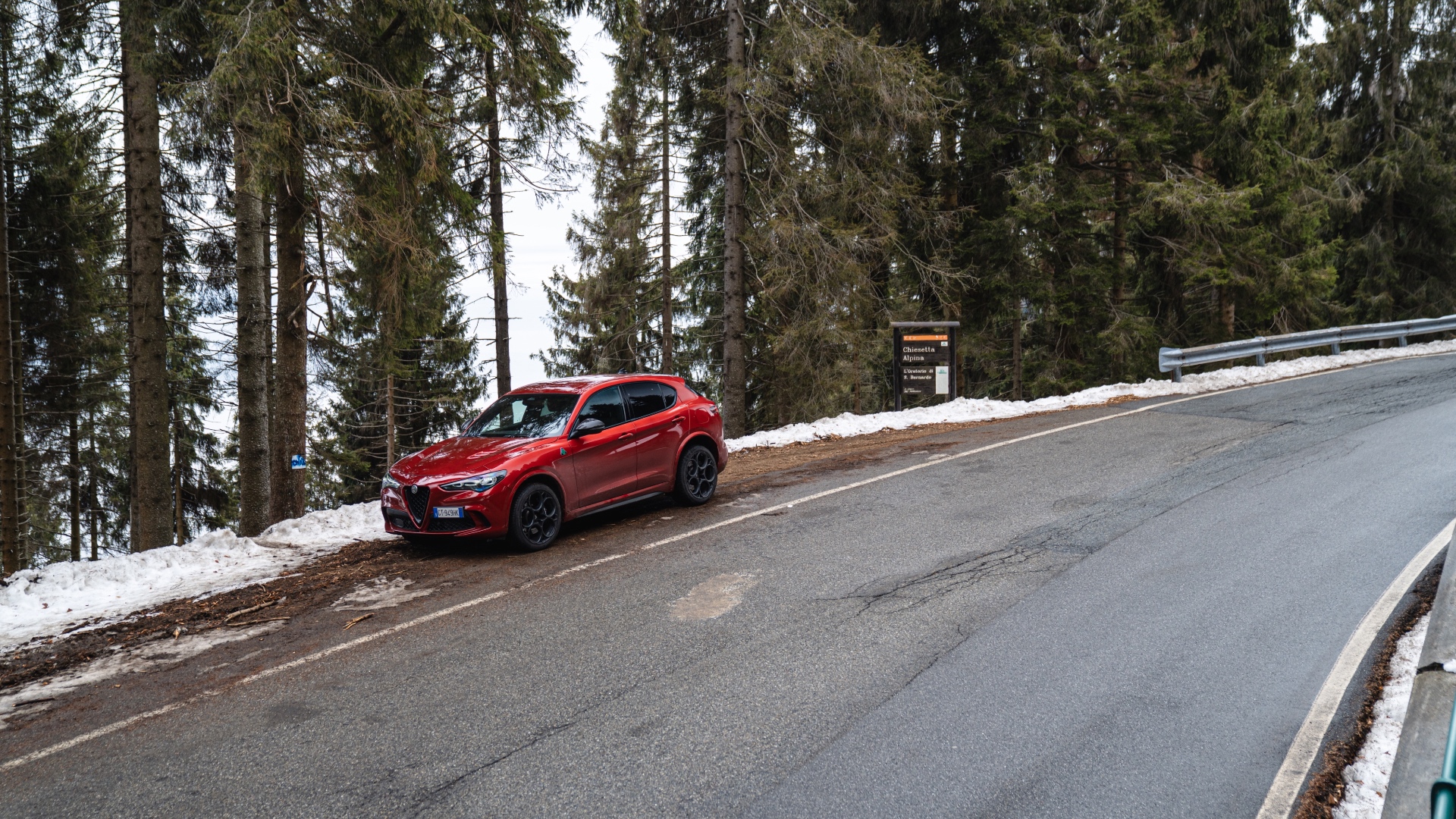 alfa-romeo-stelvio-quadrifoglio-2026-test-drive-prova-26