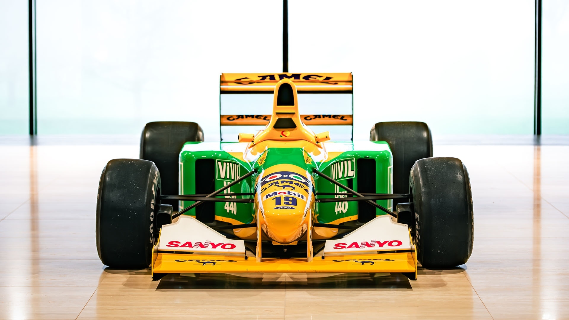 michael-schumacher-ferrari-456m-gt-benetton-formula-1-in-vendita-2026-asta-12