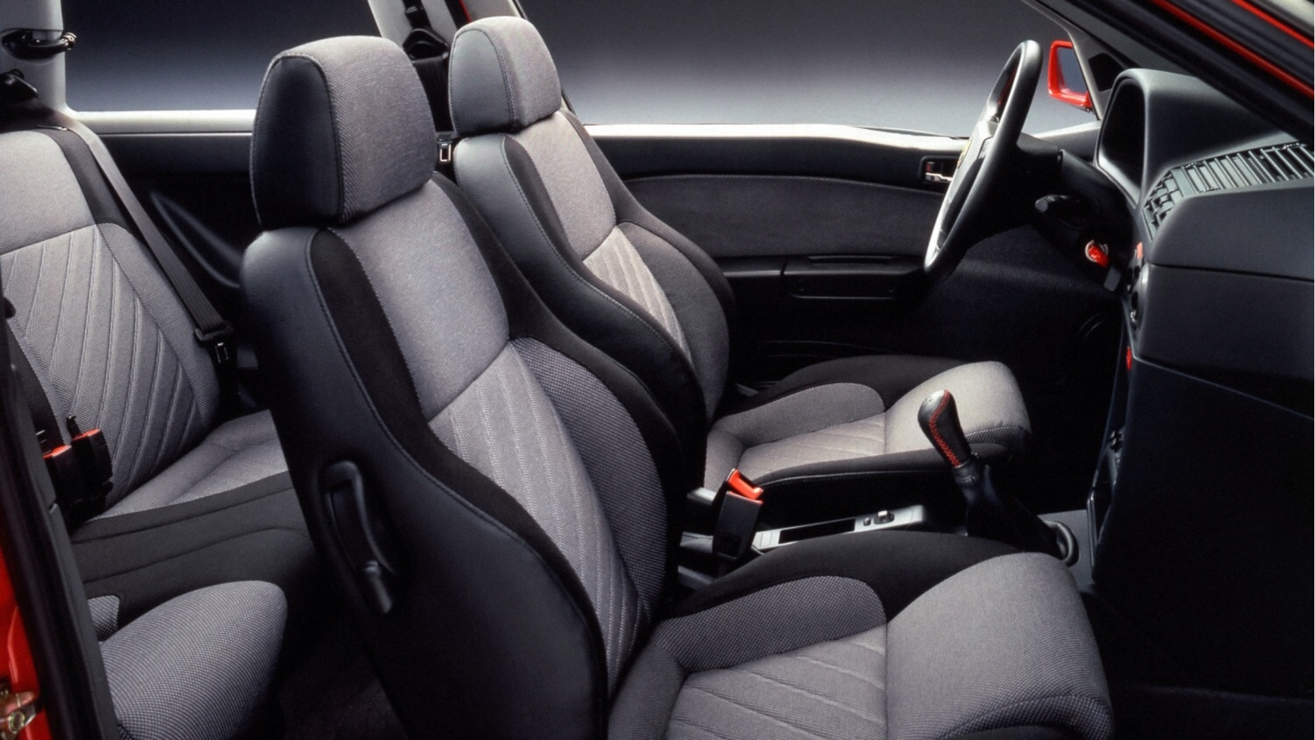 Alfa-Romeo-145-QV-1995-7