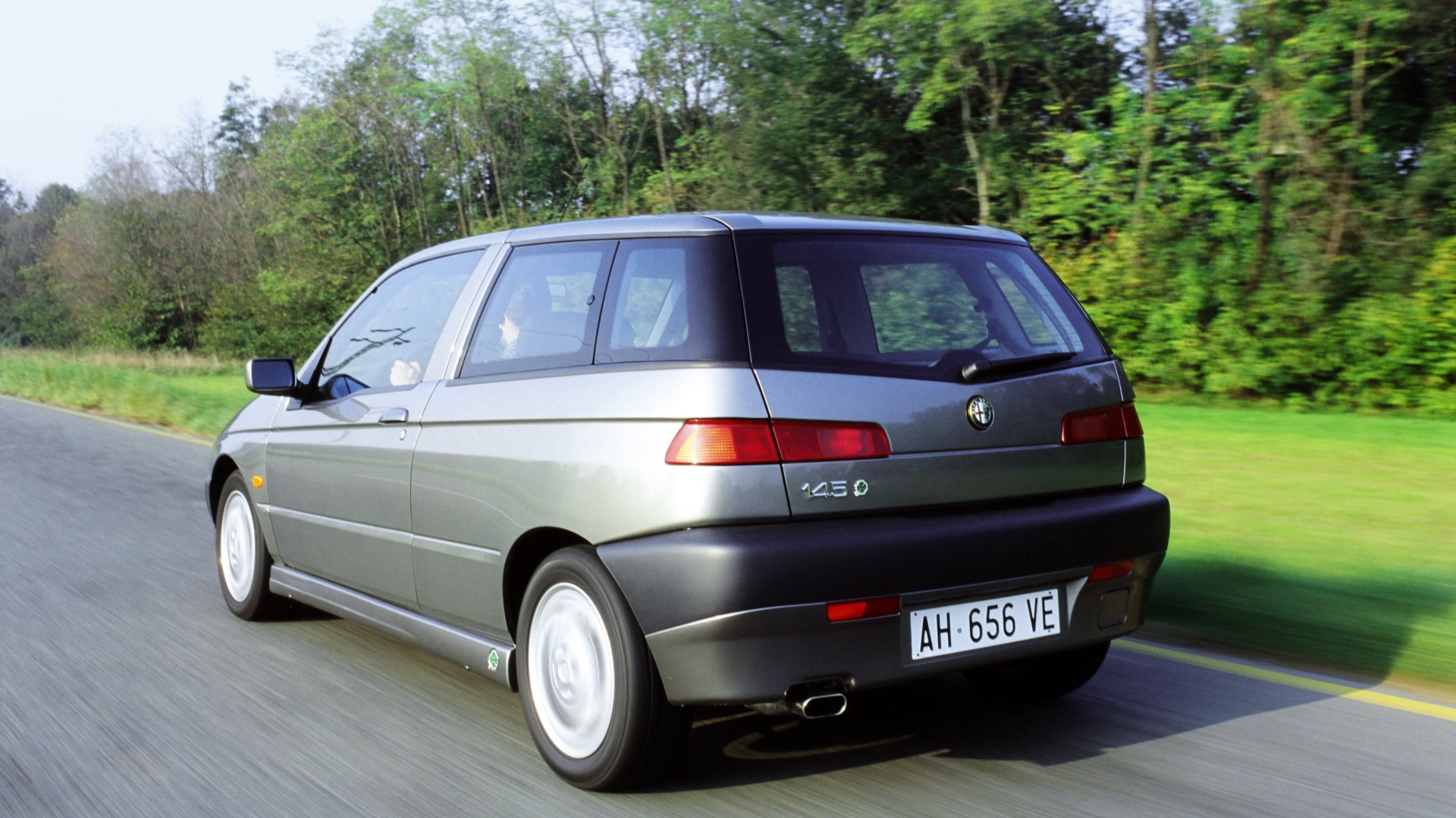 Alfa-Romeo-145-QV-1995-8
