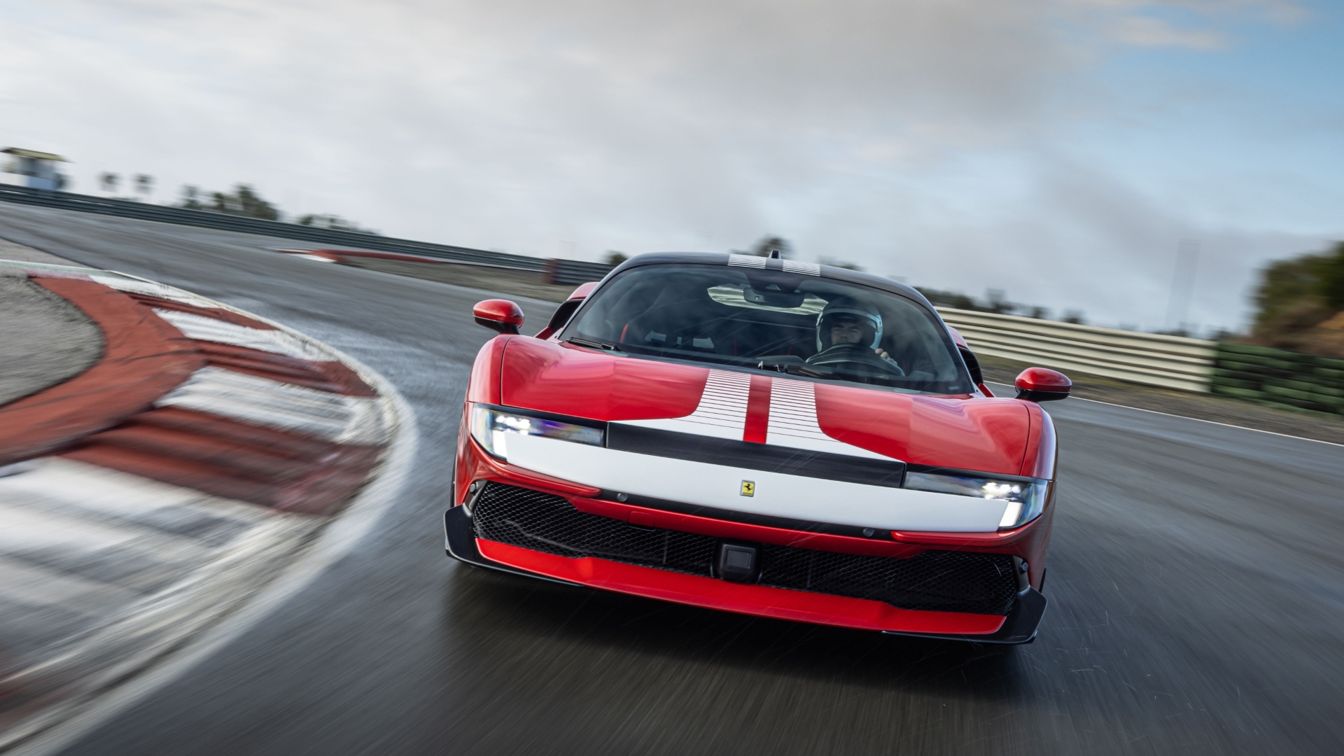 Ferrari-849-Testarossa-2025-1