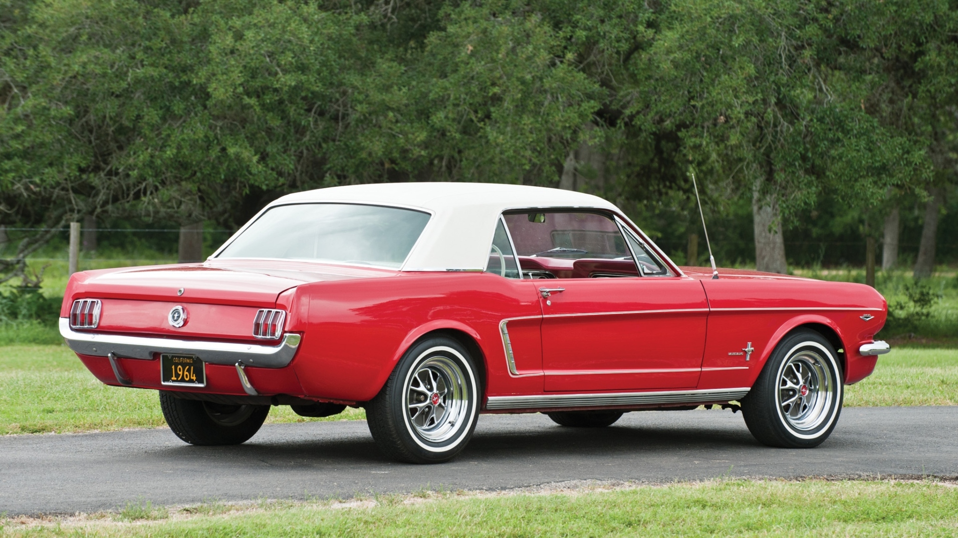 Ford-Mustang-prima-serie-1964-4