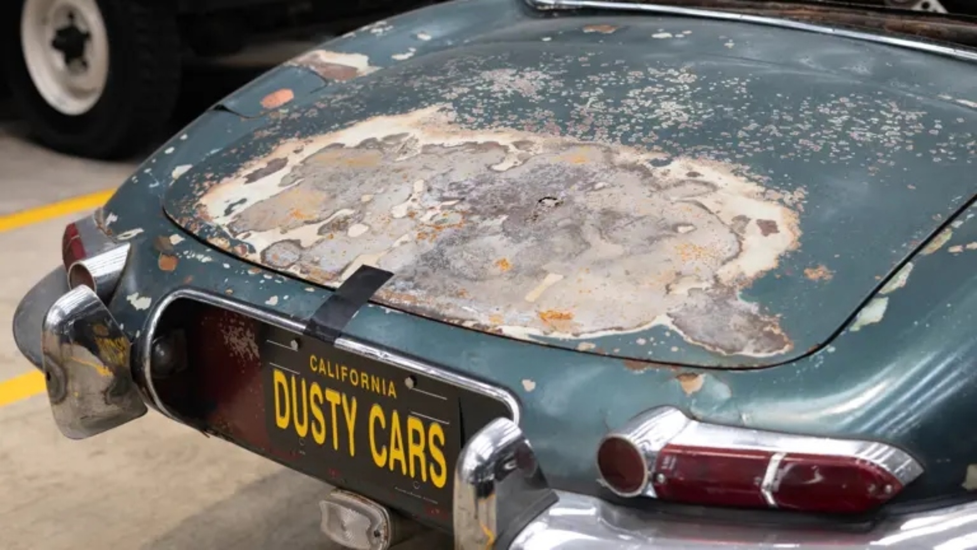 Jaguar-E-Type-barn-find-2026-12 Jaguar-E-Type-barn-find-2026-12