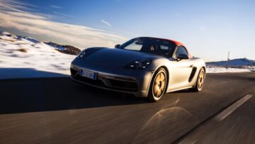 Porsche Boxster 718 4.0 25th Anniversary Edition e 986 2.5 prima serie test drive foto tommaso ferrari 34