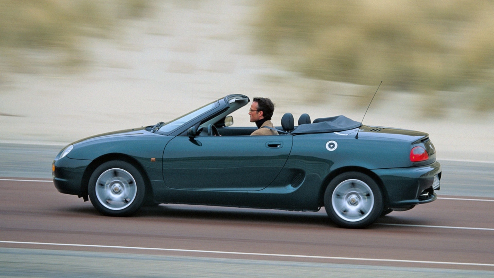 Sportive-motore-centrale-sotto-20.000-euro-10