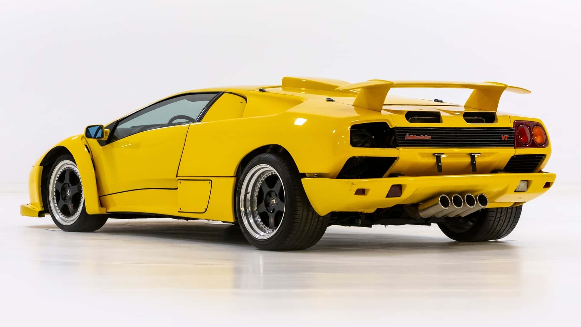 lamborghini-diablo-w16-1