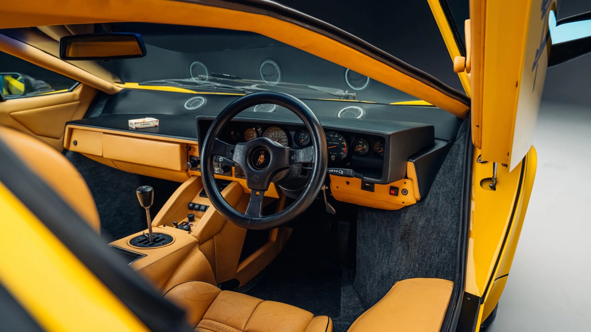 lamborghini-lotus-f1-in-vendita-12