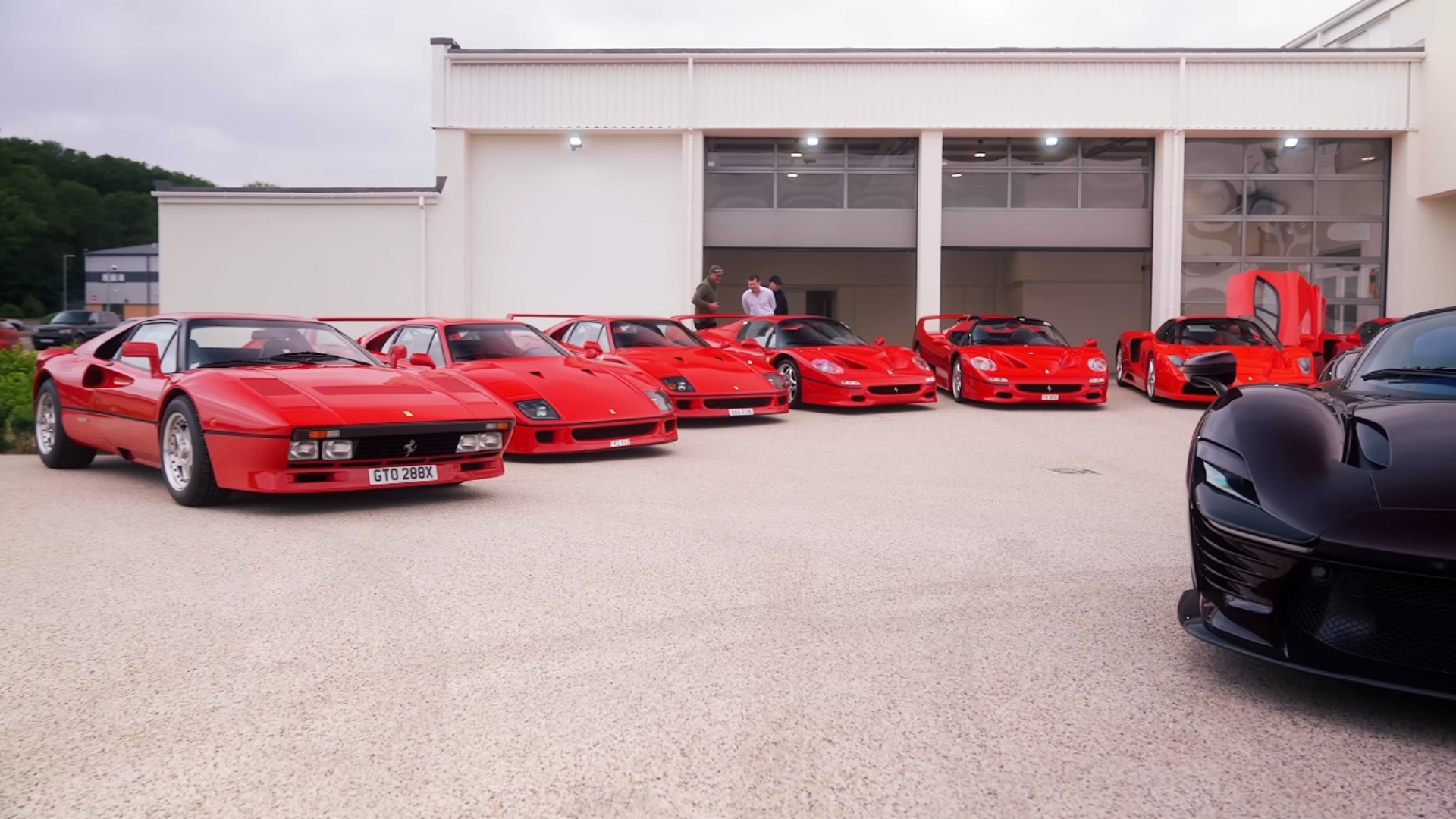 Ferrari-288-GTO-F40-F50-Enzo-drag-race-2026-1