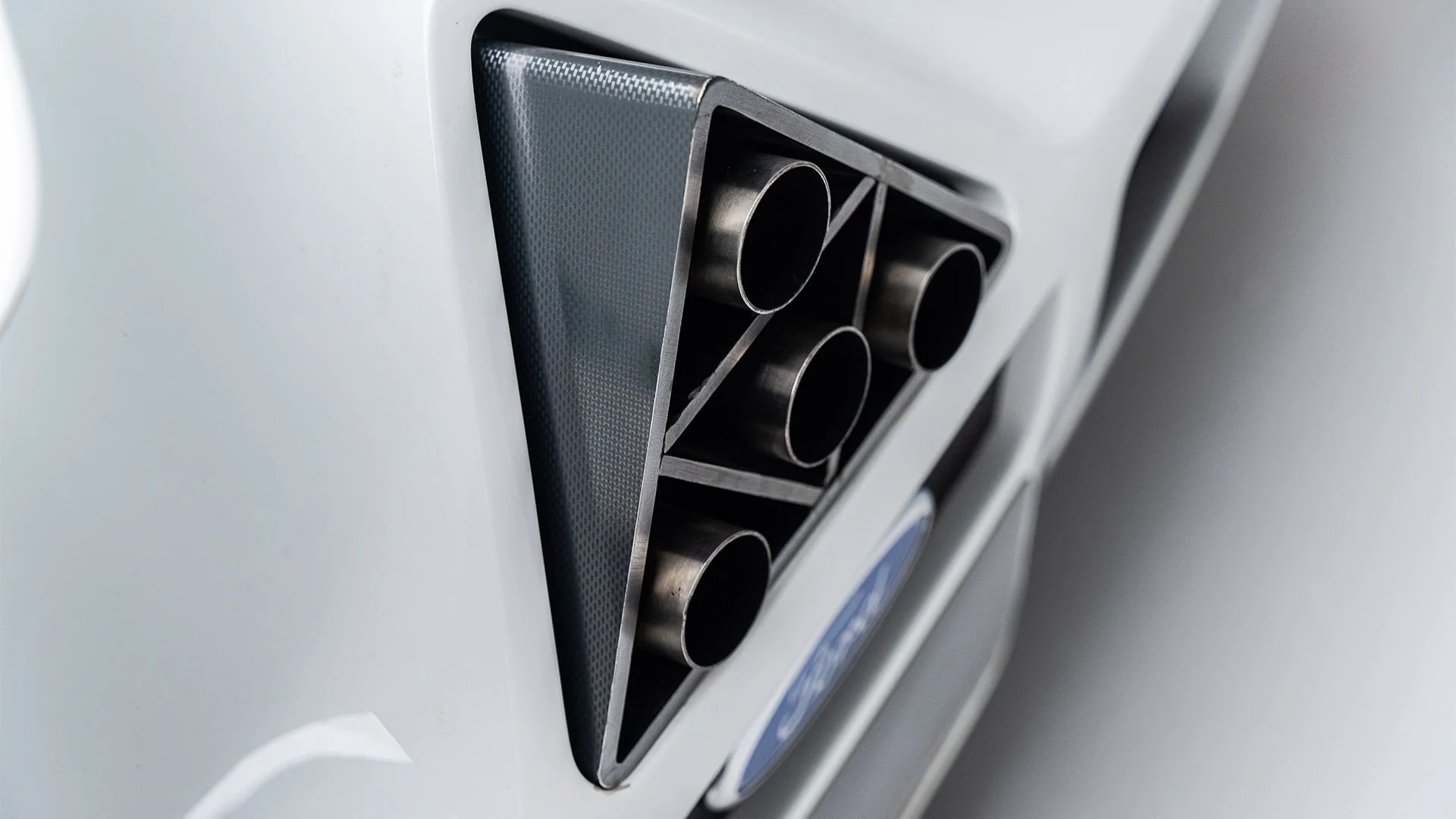 Tu che rimpiangi la Fiesta ST, conoscevi la Ford GT90?