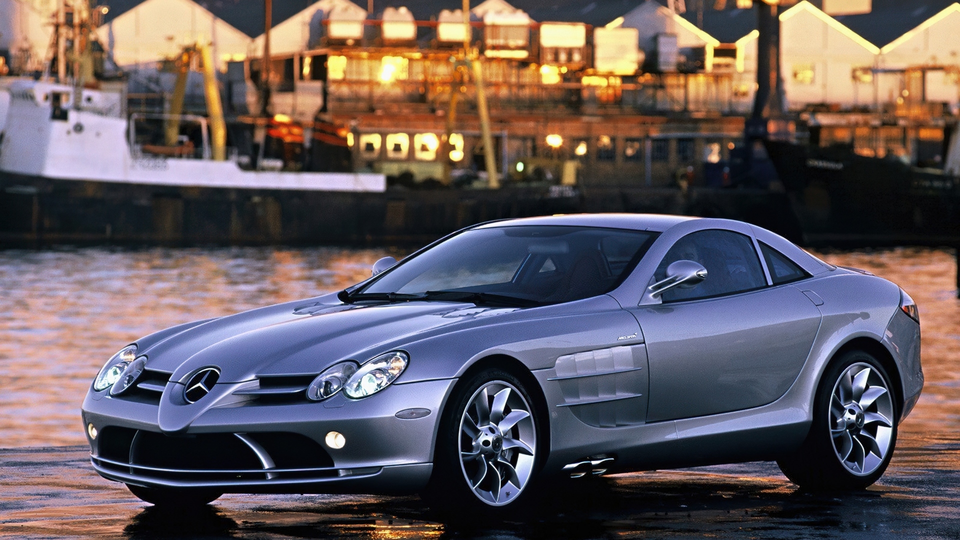 Mercedes-SLR-McLaren-2003-10