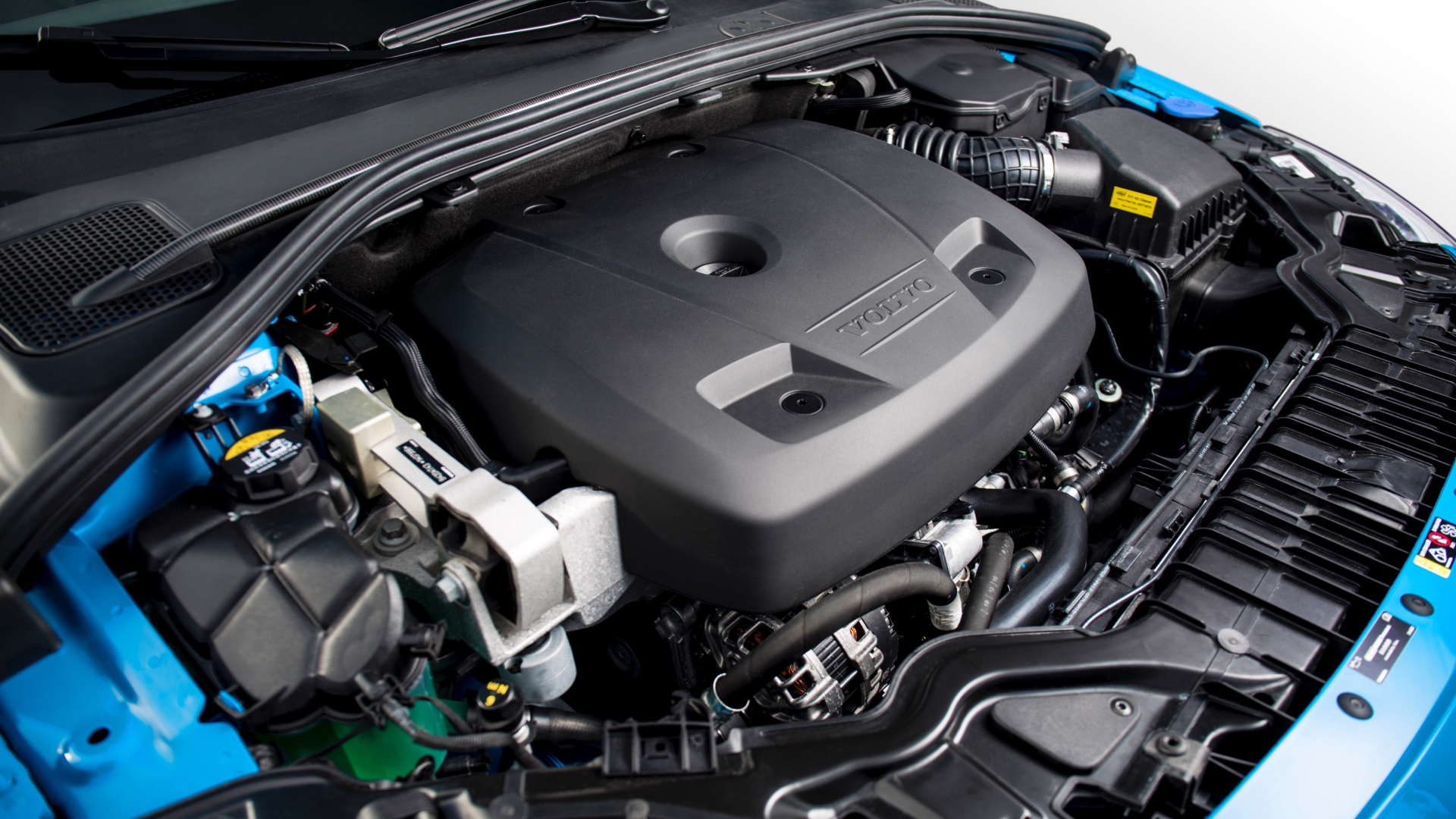 Volvo_S60_and_V60_Polestar_engine