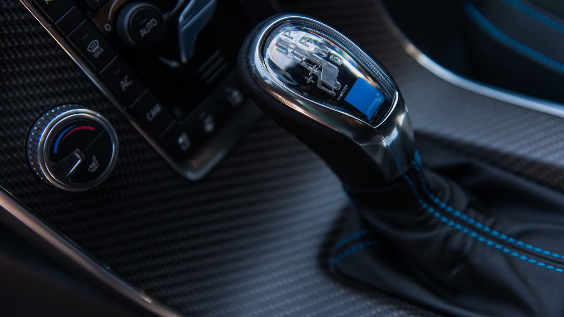 Volvo_S60_and_V60_Polestar_interior(3)